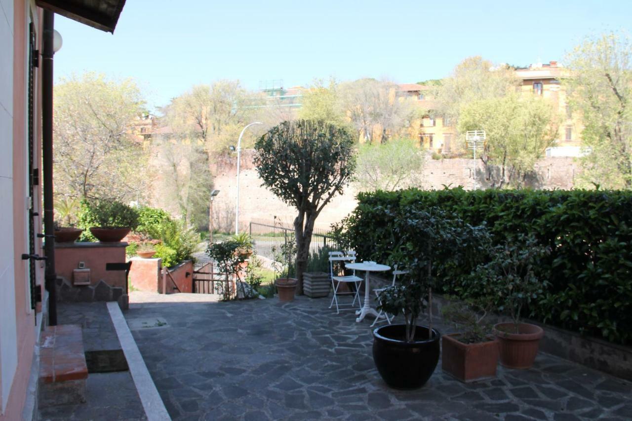 Piramide Gold Appartement Rome Buitenkant foto
